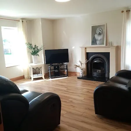 Holiday home Elm Park Escape - 4 Bed Self-catering Holiday *